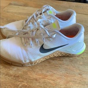 Nike Metcons men’s sz 9